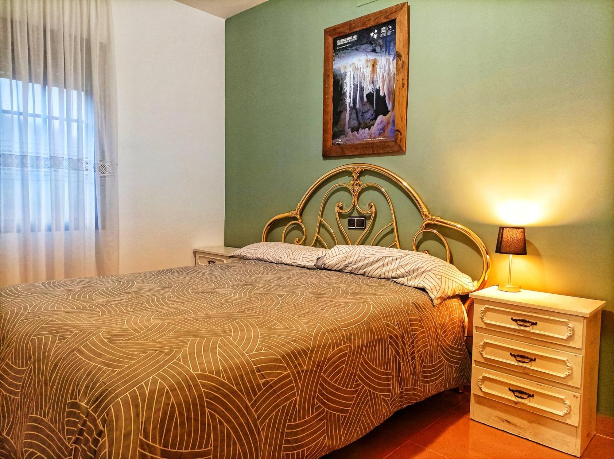 Hostal Restaurante Solaire Castañar de Ibor Esterno foto
